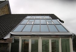 Bild einer Dachkonstruktion mit integriertem Wintergarten